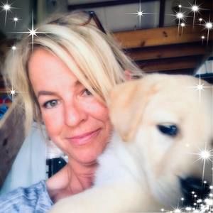 Meet your Posher, Shana